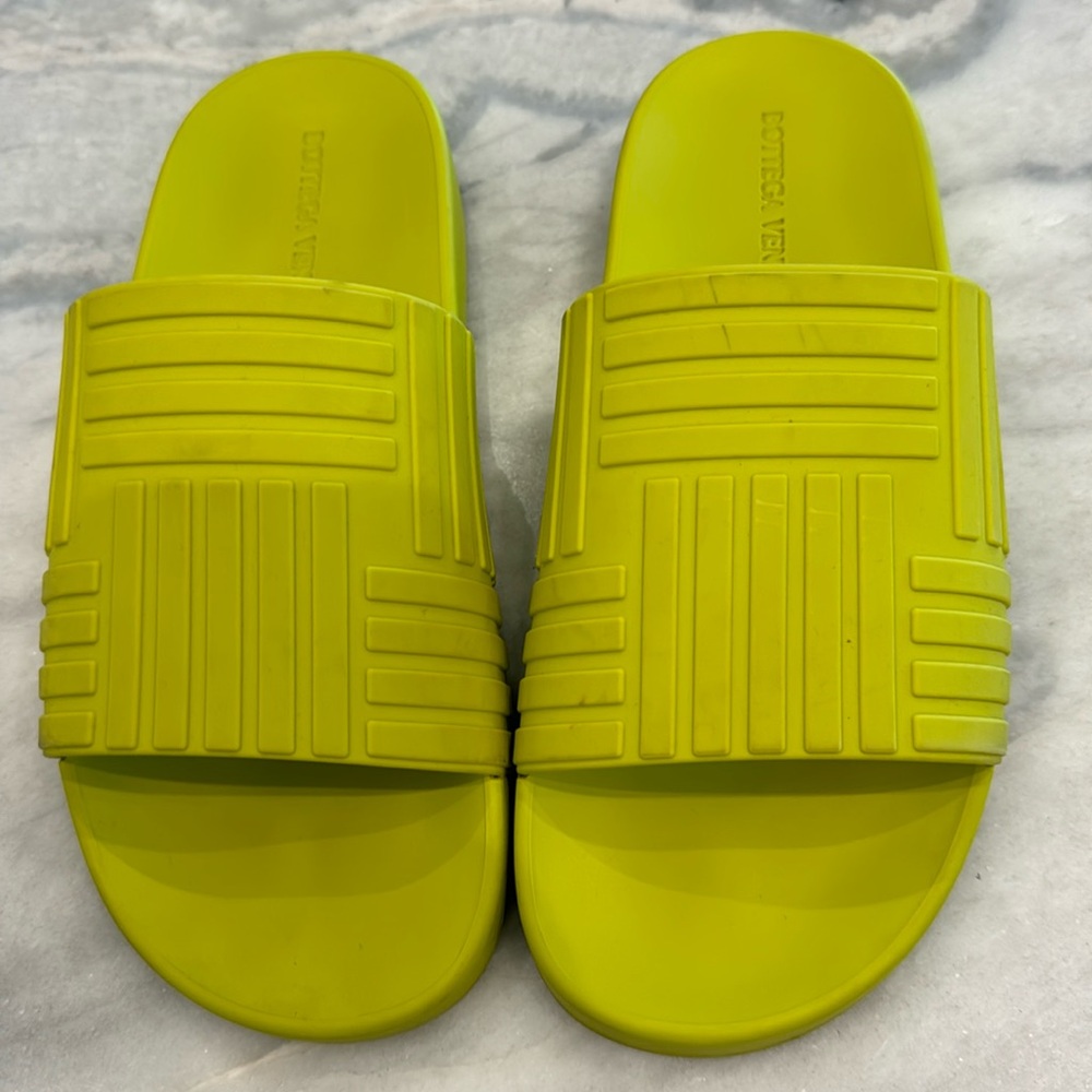 Bottega Veneta slides
